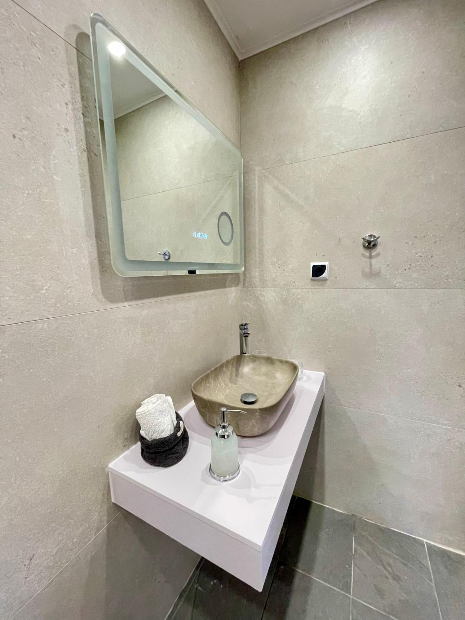 Sea Breeze Apartment Varna Extérieur photo